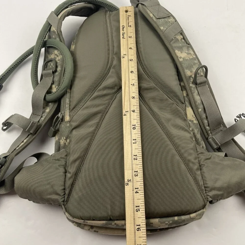 Camelbak Maximum Gear Digital Camo Hydration Backpack With Bladder Hiking Bag